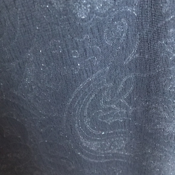 Wide leg lightweight dress pants with subtle print - Picture 4 of 5